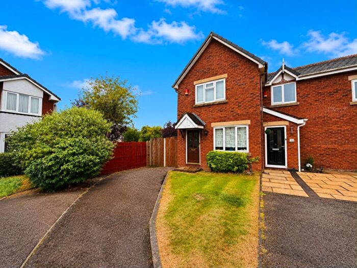 2 Bedroom End Of Terrace House For Sale In Rivermeade, Southport, Merseyside, PR8
