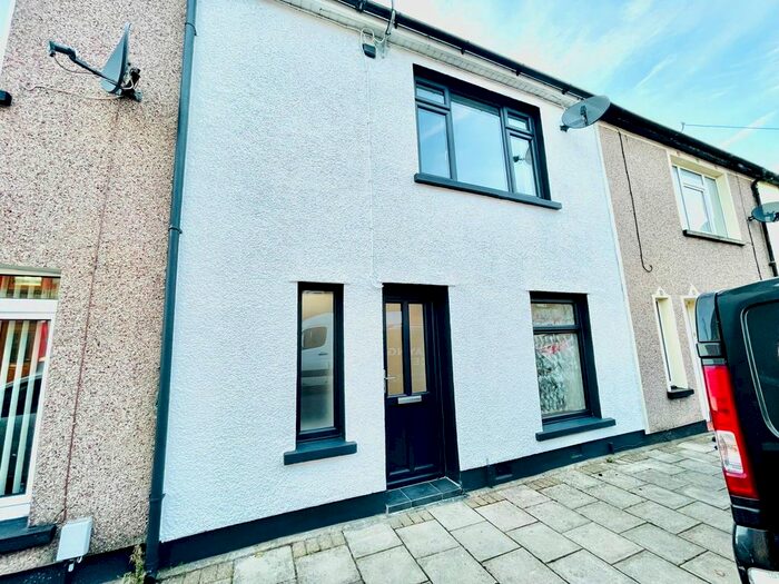 3 Bedroom Terraced House To Rent In Ynys Terrace, Rhydyfelin, Pontypridd CF37