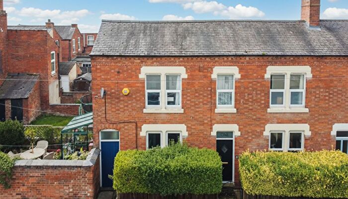 2 Bedroom End Terrace House For Sale In Leopold Road, Leicester, LE2