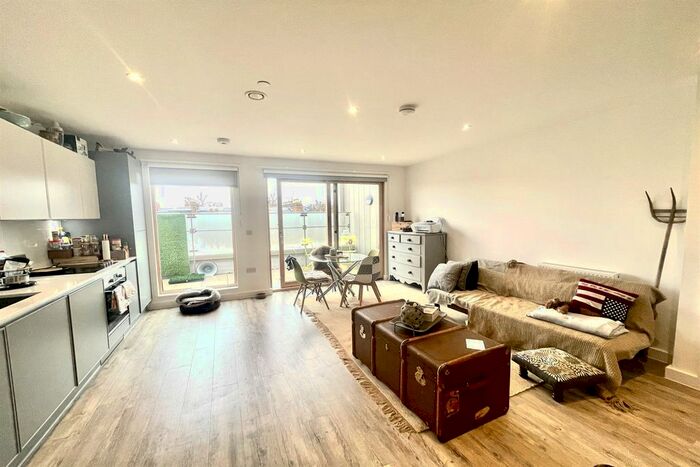 1 Bedroom Flat To Rent In Lanark Road, London, W9