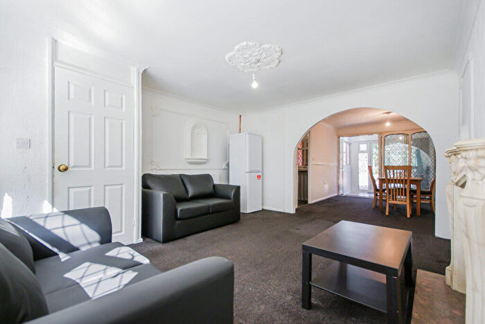 3 Bedroom Terraced House To Rent In Bloomsbury Walk, Birmingham, B7