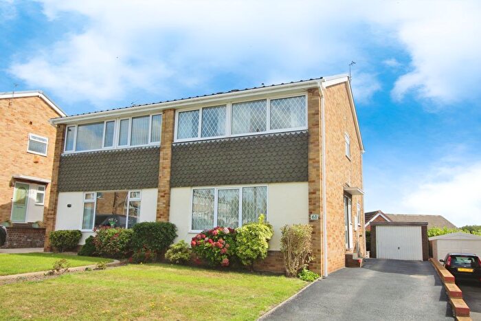 3 Bedroom Semi-detached House For Sale In Longlands Road, Ossett, WF5