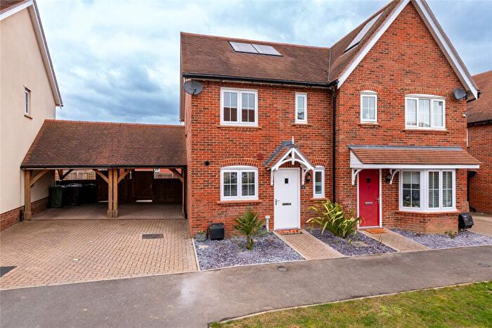 2 Bedroom Semi-Detached House To Rent In Pearwood Road, Allington, Maidstone, Kent, ME16