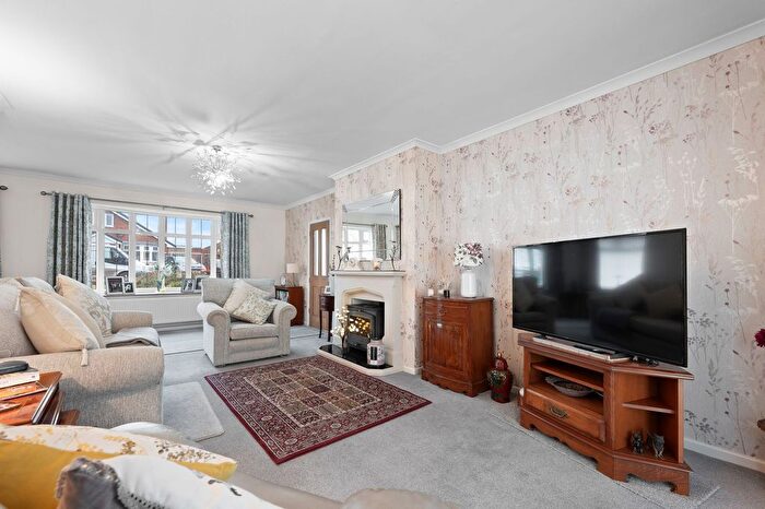 2 Bedroom Bungalow For Sale In Drummond Drive, Nuthall, Nottingham, Nottinghamshire, NG16