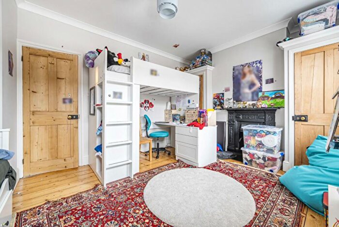 4 Bedroom Terraced House To Rent In Devereux Road, Windsor, SL4