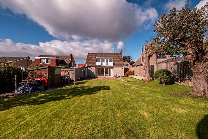 3 Bedroom Detached House For Sale In Shaftesbury Park, Dundee, DD2