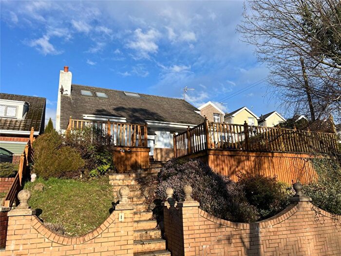 3 Bedroom Bungalow For Sale In Gellir Haidd, Tonyrefail, Porth, CF39