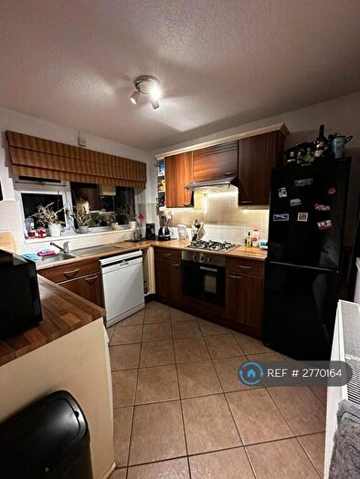 2 Bedroom Maisonette To Rent In Robin Hood Road, Coventry, CV3