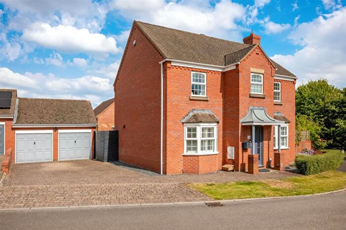 4 Bedroom Detached House For Sale In Sandfield Lane, Newbold On Stour, CV37