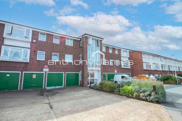 1 Bedroom Flat To Rent In Kinder Close, Thamesmead, London, SE28