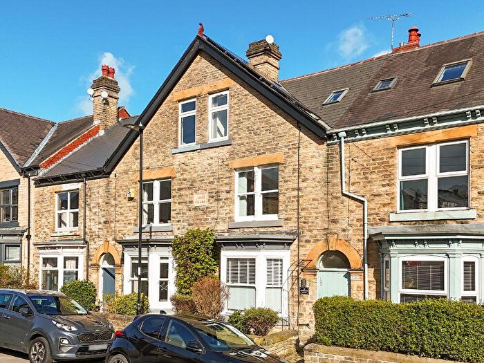3 Bedroom Terraced House For Sale In Cross Lane, Sheffield, S10