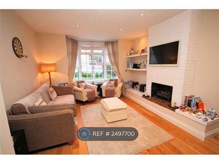 3 Bedroom Semi-Detached House To Rent In Hillside Road, Bushey, WD23