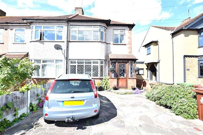 3 Bedroom End Of Terrace House To Rent In Fourth Avenue, Rush Green, Romford, Essex, RM7
