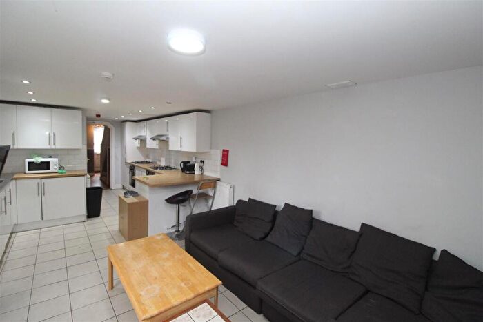 1 Bedroom House To Rent In Merthyr Street, Cathays, Cardiff, CF24