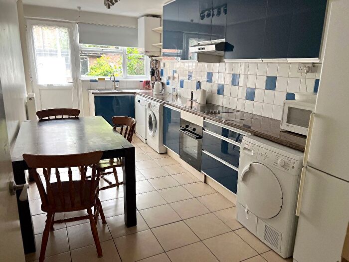 4 Bedroom Terraced House To Rent In Havelock Street, King's Cross, N1
