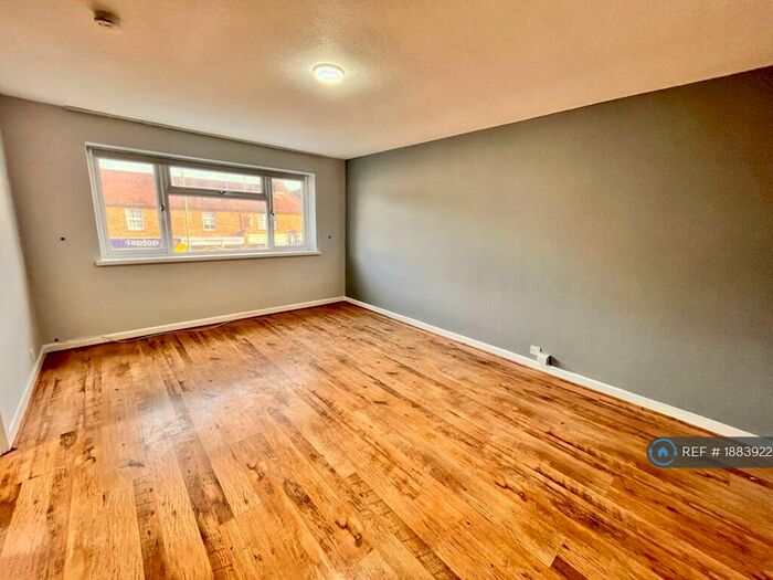1 Bedroom Flat To Rent In Sussex Road, Haywards Heath, RH16