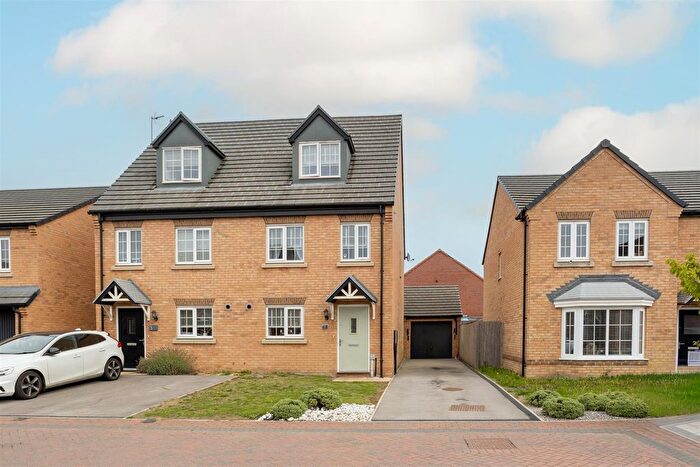 3 Bedroom Semi-Detached House For Sale In Jones Grove, Market Weighton, York, YO43
