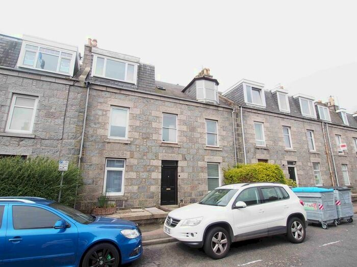 1 Bedroom Flat To Rent In Claremont Place (Gr), Ground Right, AB10