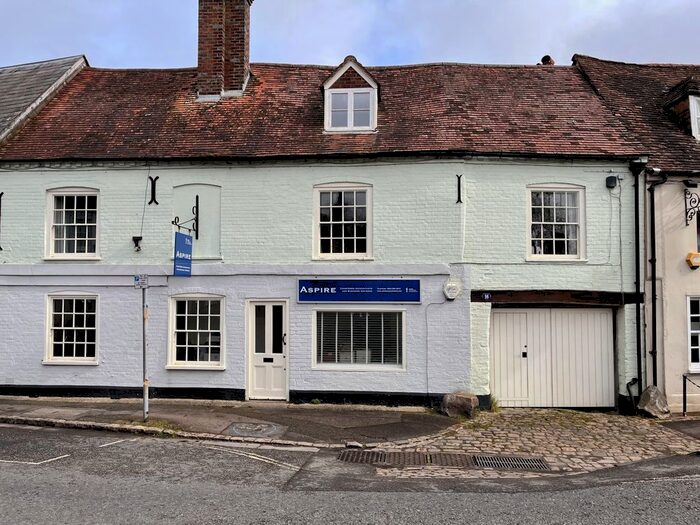 5 Bedroom End Of Terrace House To Rent In Bridge Street, Hungerford, Berkshire, RG17