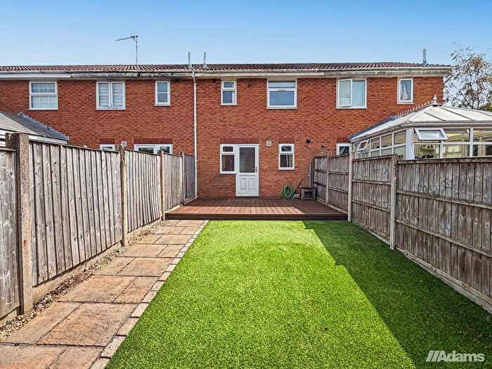 3 Bedroom Town House For Sale In Wallsend Court, Widnes, WA8