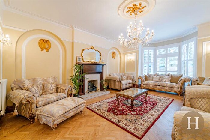 8 Bedroom Detached House For Sale In Woodbourne Road, Edgbaston, Birmingham, B15