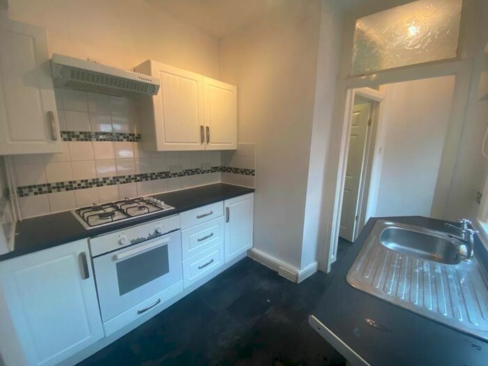 2 Bedroom Flat To Rent In Mowbray Road, South Shields, NE33