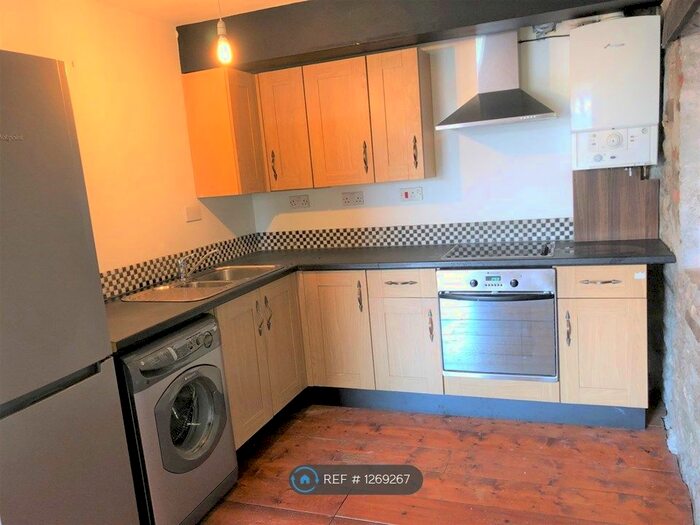1 Bedroom Terraced House To Rent In High Street, Plymouth PL1