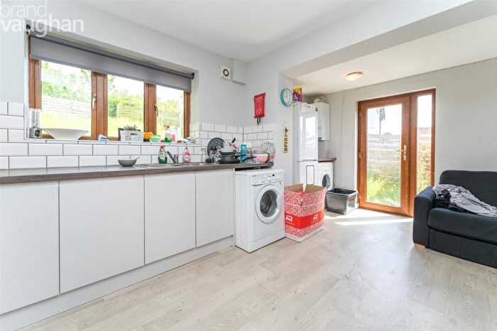 6 Bedroom Semi-Detached House To Rent In Norwich Drive, Brighton, BN2