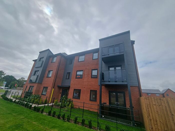 2 Bedroom Flat To Rent In Light Hall Lane, Shirley, Solihull, B90