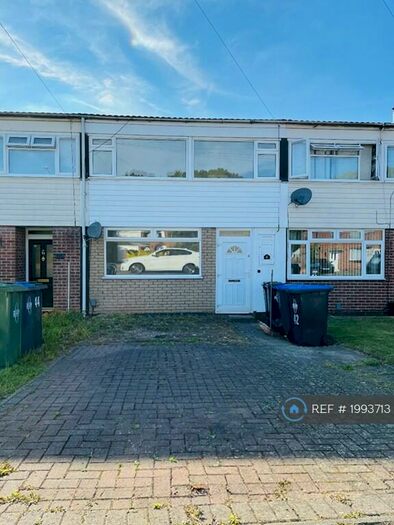 3 Bedroom Terraced House To Rent In Parkfield Road, Rugby, CV21