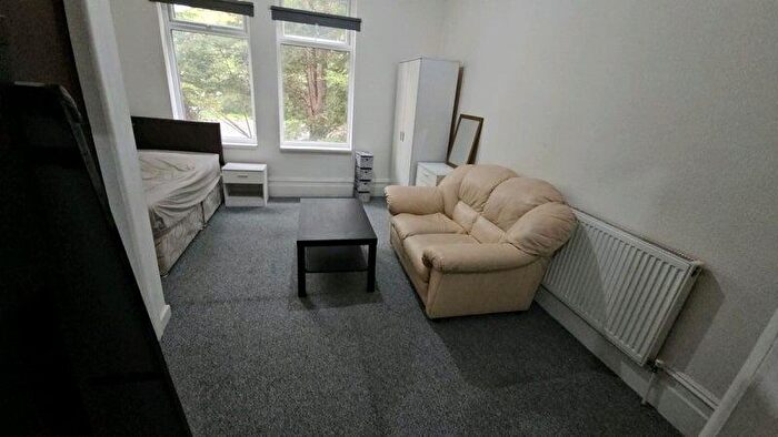 1 Bedroom Flat To Rent In Ash Tree Road, Manchester, M8