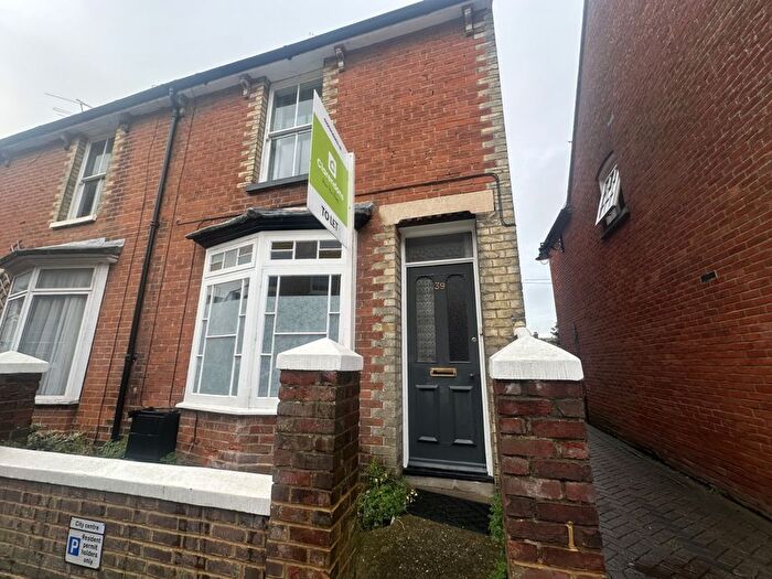 3 Bedroom End Terrace House To Rent In St Peters Lane, Canterbury, Kent, CT1