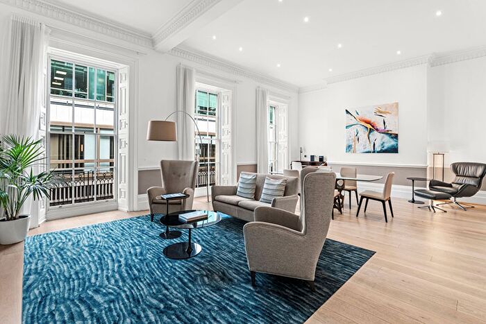 2 Bedroom Flat To Rent In Hertford Street, London, W1J