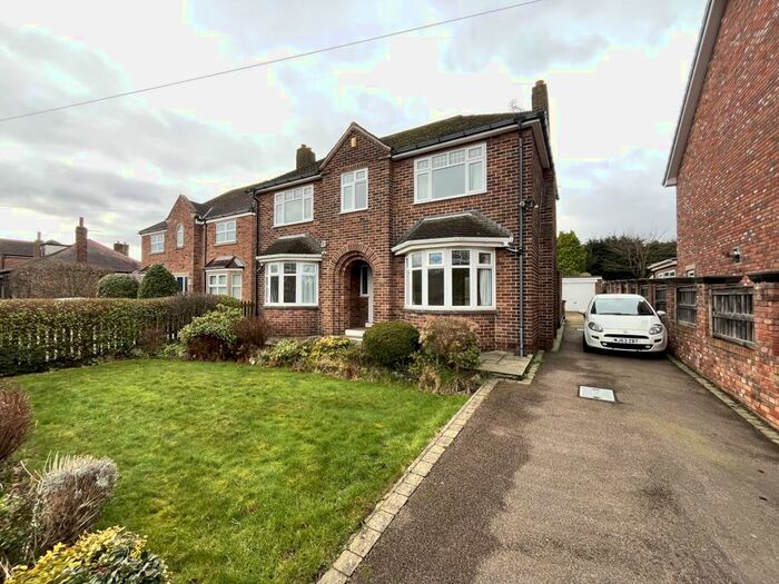 4 Bedroom Detached House To Rent In Woodland Drive, Sandal, Wakefield, WF2