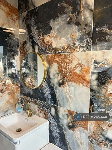 3 Bedroom Terraced House To Rent In Burton Road, Barnsley, S71