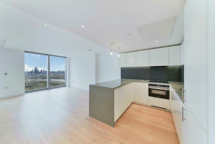 1 Bedroom Apartment To Rent In Landmark Pinnacle, Canary Wharf, E14