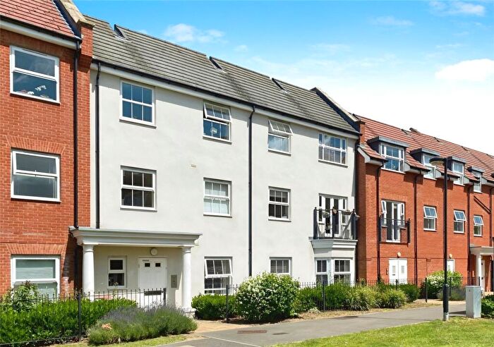 2 Bedroom Apartment For Sale In Ashville Way, Wokingham, Berkshire, RG41