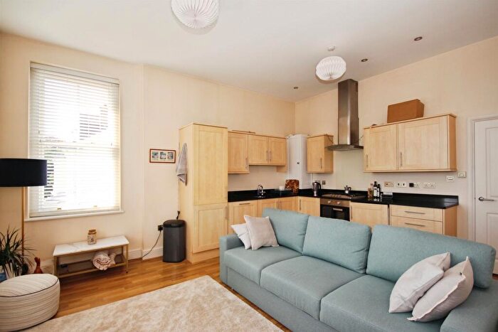 2 Bedroom Apartment To Rent In Warwick Place, Leamington Spa, CV32