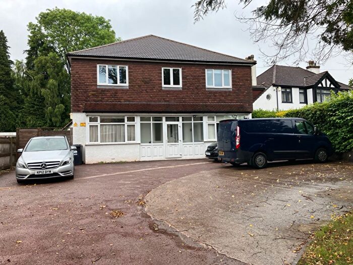 1 Bedroom Property To Rent In Buxton Lane, Caterham, CR3