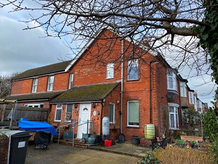 3 Bedroom End Of Terrace House For Sale In Rushes Road, Petersfield, Hampshire, GU32