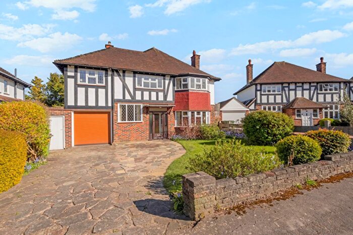 4 Bedroom Detached House For Sale In Sutton, Surrey, SM2