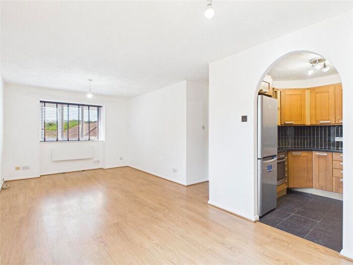 2 Bedroom Apartment To Rent In Wordsworth Mead, Redhill, Surrey, RH1