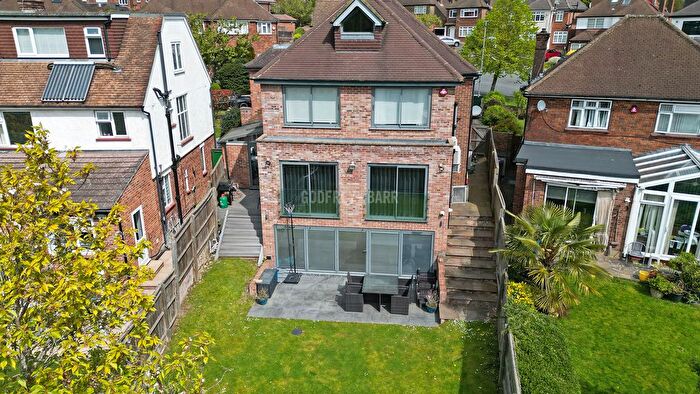 5 Bedroom Detached House For Sale In The Reddings, Mill Hill, NW7