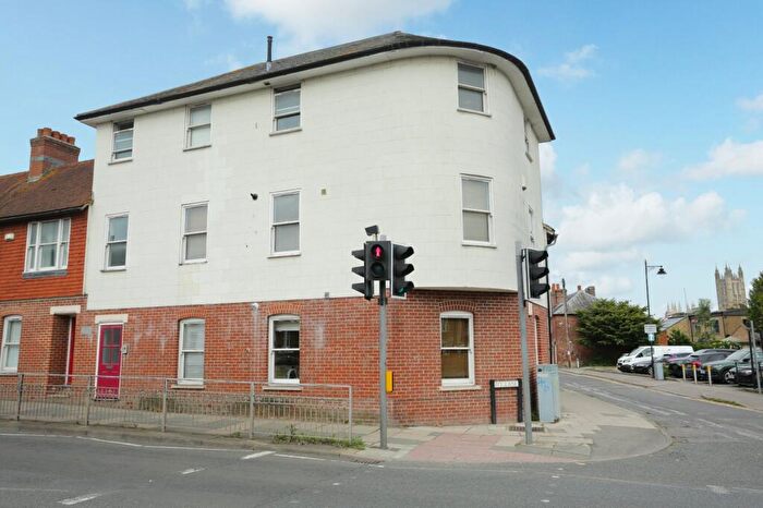 3 Bedroom Flat To Rent In Bishops Courtyard, Lower Chantry Lane, Canterbury, Kent, CT1