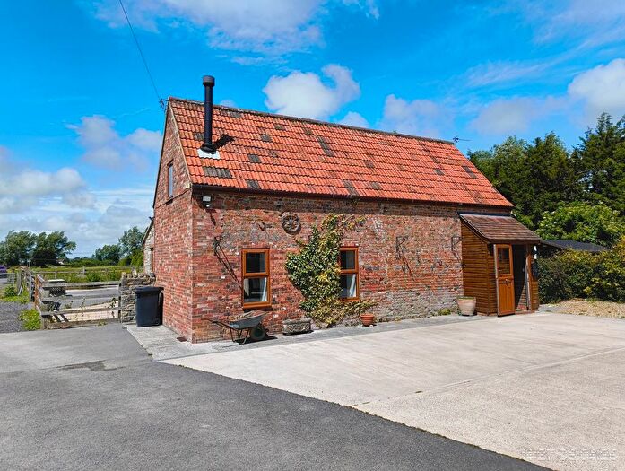 2 Bedroom Barn Conversion To Rent In The Causeway, Mark, Highbridge, TA9