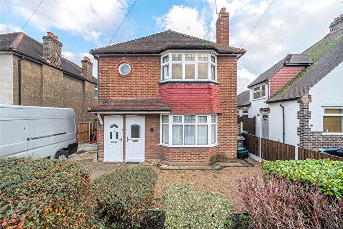2 Bedroom Flat For Sale In Whitehall Road, Bromley, BR2