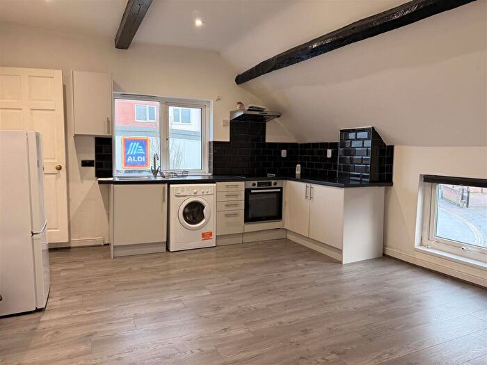 2 Bedroom Flat To Rent In Lutterworth Road, Blaby, LE8