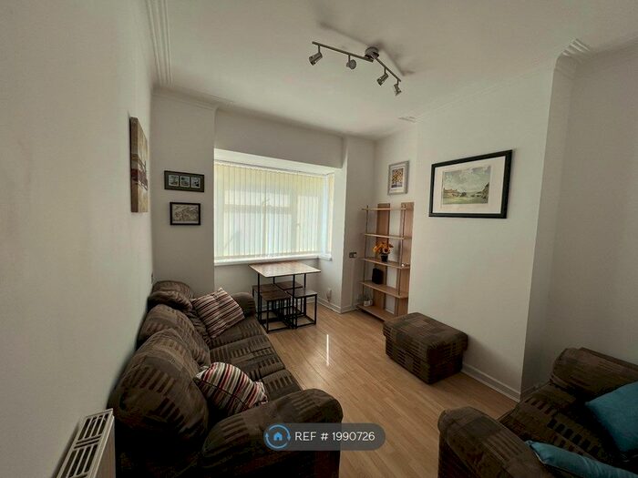 4 Bedroom Terraced House To Rent In Grayshott Road, Southsea, PO4