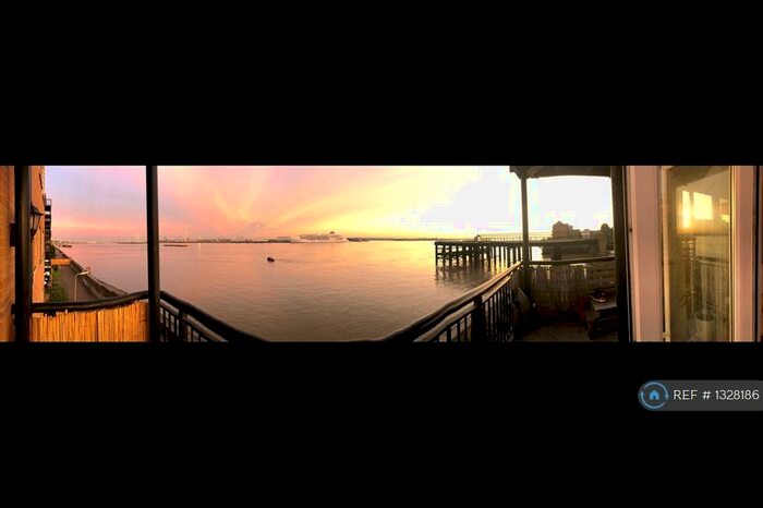 2 Bedroom Flat To Rent In Baltic Wharf, Gravesend, DA11