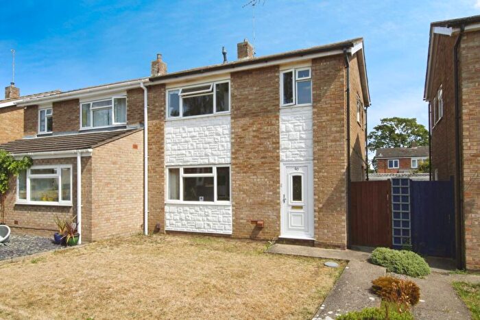 3 Bedroom Semi-Detached House To Rent In Brookside Walk, Leighton Buzzard, LU7